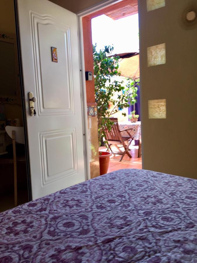 Cool Garden And Suite Mairena del Aljarafe Exterior photo